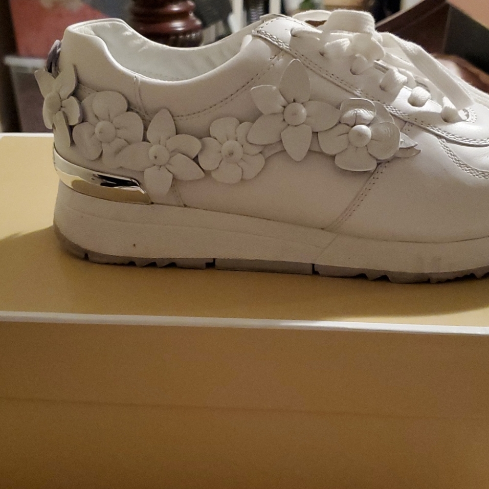 Michael Kors Leather Tennis shoes